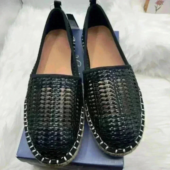 Universal Thread Woman’s Rita Flats 9.5 in black - Picture 2 of 9